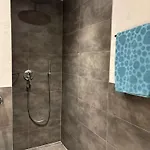 Christine アパート